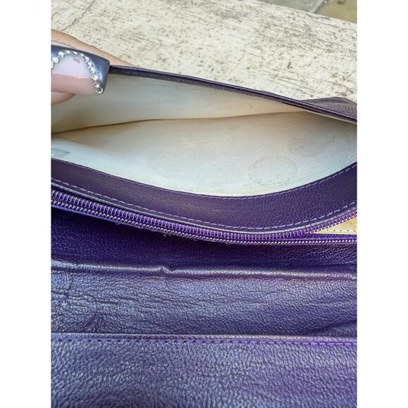 Chanel Purple Leather Long Yen Wallet EUC - Picture 6 of 10